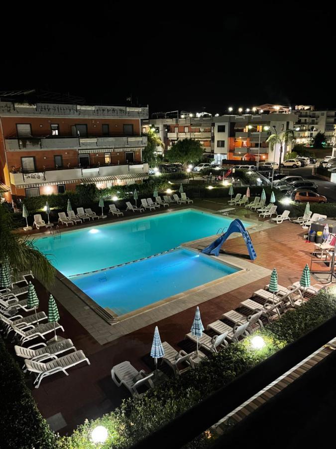 Апартаменты Taormina Mare Piscina Fondachello Фондакелло Экстерьер фото